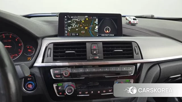 BMW 3 Series (F30) 2018 Синий из Кореи, фото 5