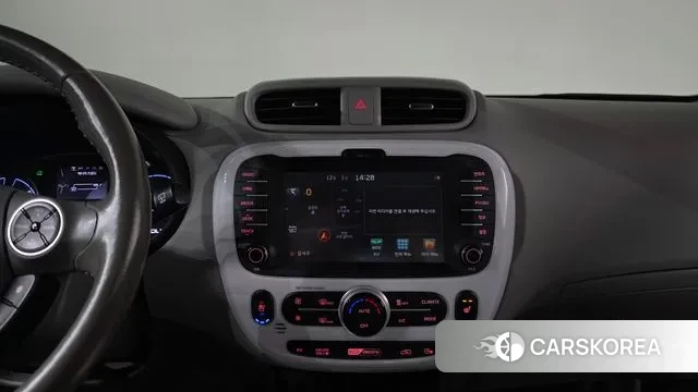 Kia Soul EV 2018 Белый из Кореи, фото 5