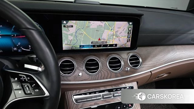 Mercedes-Benz E-Class W213 2021 Белый из Кореи, фото 5