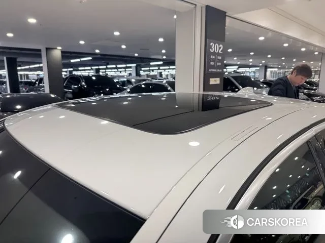 BMW 5 Series (G30) 2022 Белый из Кореи, фото 5