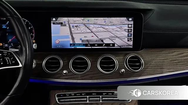 Mercedes-Benz E-Class W213 2021 Белый из Кореи, фото 5