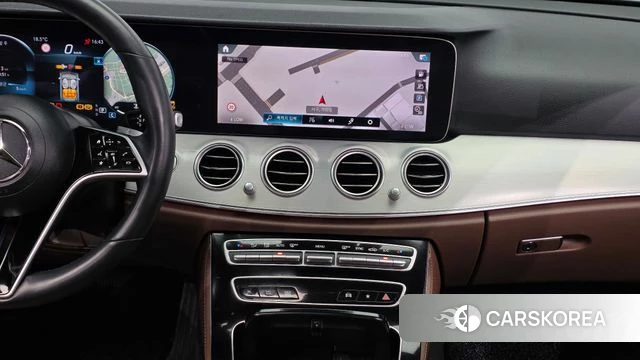 Mercedes-Benz E-Class W213 2021 Серый из Кореи, фото 5