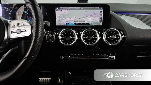 Mercedes-Benz GLA - Class H247 2023 Белый из Кореи, фото 5