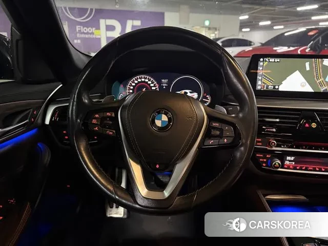 BMW 5 Series (G30) 2018 Серый из Кореи, фото 5