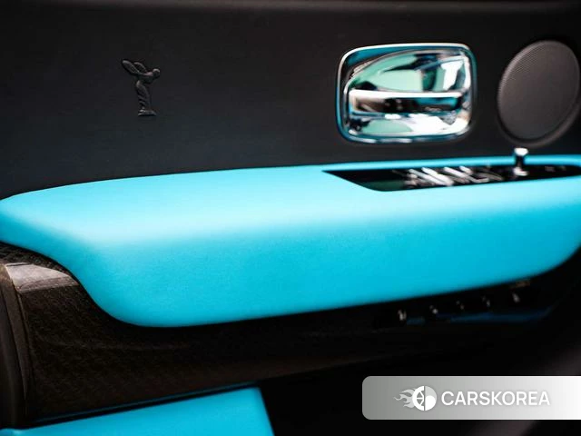 Rolls-Royce Cullinan 2021 Черный из Китая, фото 5