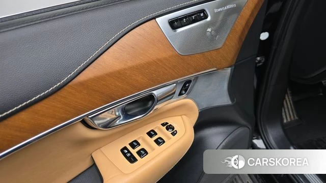 Volvo XC90 second Generation 2018 Черный из Кореи, фото 5
