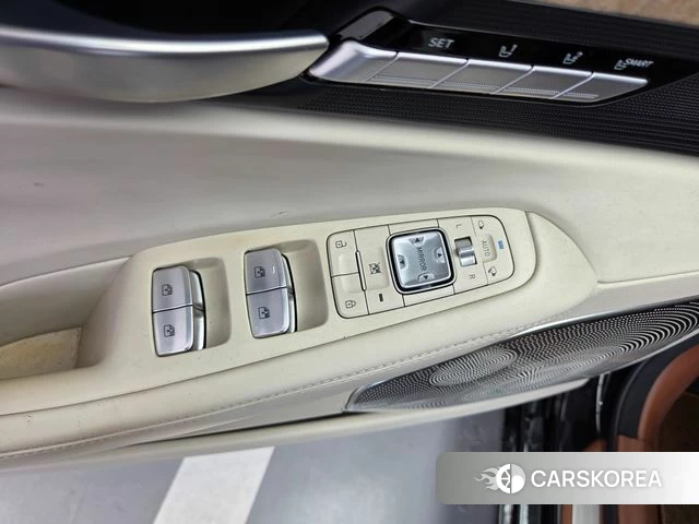 Genesis G90 2019 Черный из Кореи, фото 5