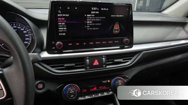 Kia The New K3 2nd generation 2022 Белый из Кореи, фото 5