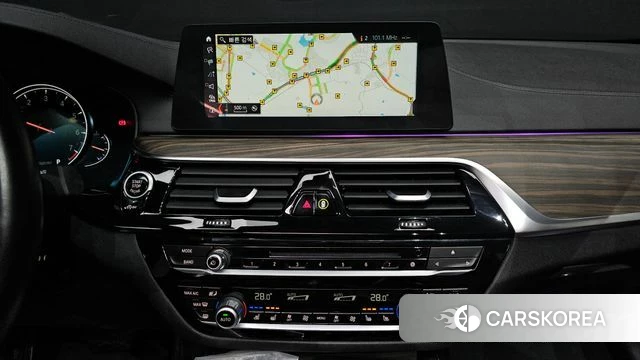 BMW 5 Series (G30) 2018 Синий из Кореи, фото 5