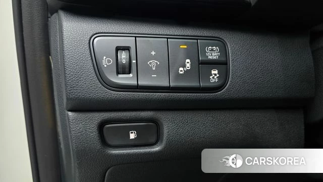 Kia Niro 2018 Белый из Кореи, фото 5