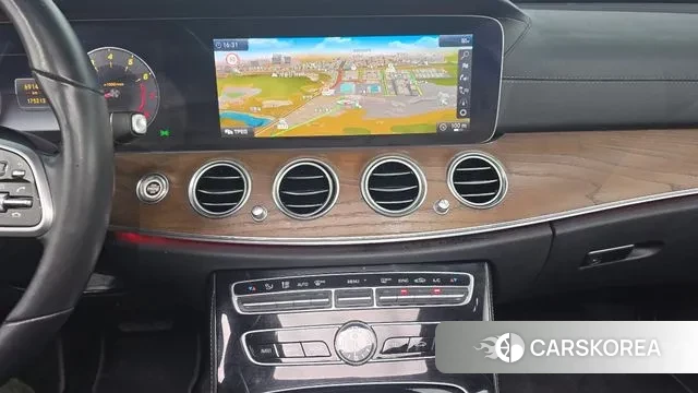 Mercedes-Benz E-Class W213 2018 Черный из Кореи, фото 5