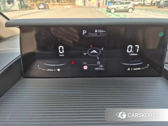 Hyundai Staria 2023 Серый из Кореи, фото 5