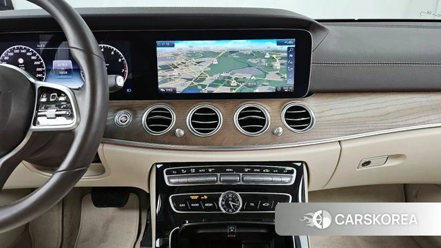 Mercedes-Benz E-Class W213 2020 Белый из Кореи, фото 5