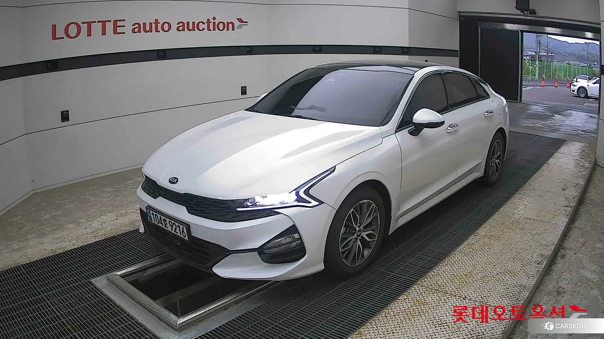 Kia K5 2020 Snow White Pearl из Кореи, фото 5