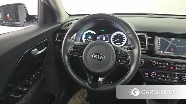 Kia Niro 2018 Белый из Кореи, фото 5