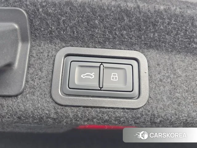 Audi A6 (C8) 2021 Белый из Кореи, фото 5