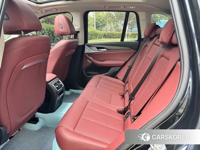 BMW X3 2023 Черный из Китая, фото 5