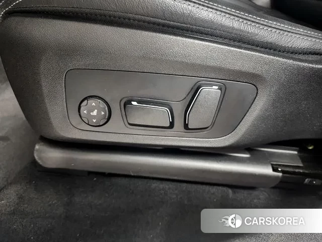 BMW X4 (G02) 2024 Белый из Кореи, фото 5