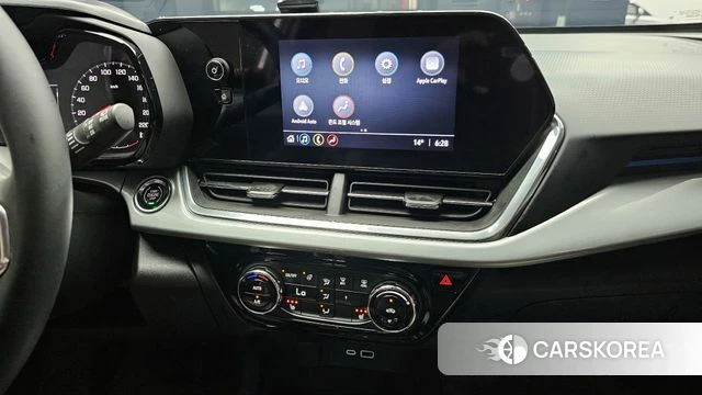 Chevrolet (GM Daewoo) Trax Crossover 2024 Белый из Кореи, фото 5