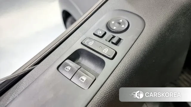 Hyundai Staria 2022 Серебряный из Кореи, фото 5