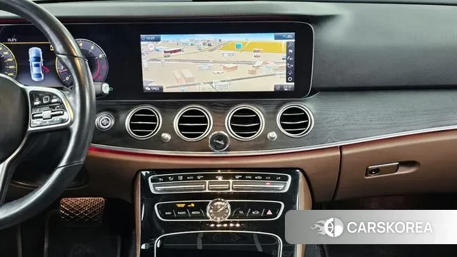 Mercedes-Benz E-Class W213 2020 Черный из Кореи, фото 5