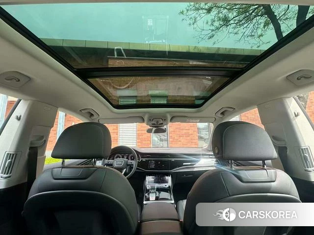 Audi Q8 2025 Черный из Китая, фото 5