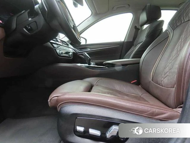 BMW 5 Series (G30) 2019 Синий из Кореи, фото 5