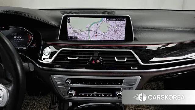 BMW 7 Series (G11) 2020 Серебристо-серый из Кореи, фото 5