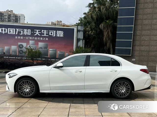 Mercedes-Benz Class C 2025 Белый из Китая, фото 5