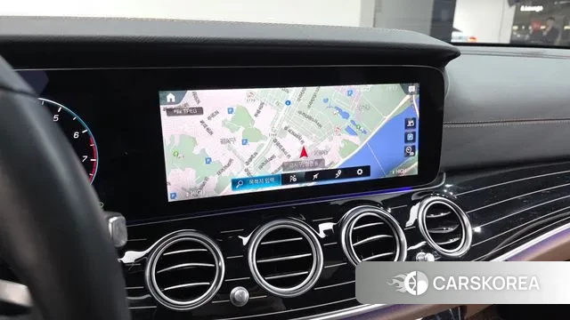 Mercedes-Benz E-Class W213 2021 Белый из Кореи, фото 5