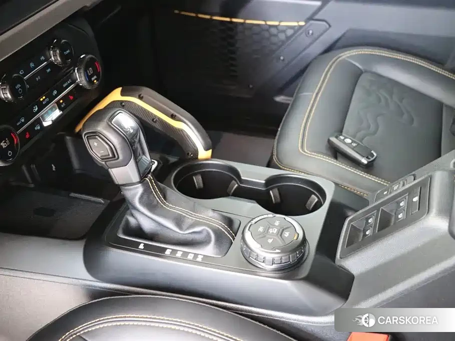 Ford Mustang 2024 Silver/gray из Китая, фото 5