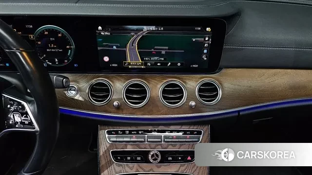 Mercedes-Benz E-Class W213 2020 Белый из Кореи, фото 5