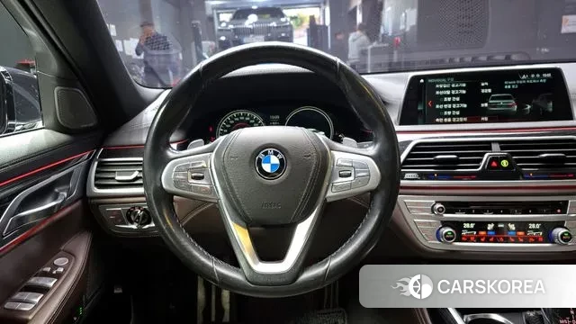 BMW 7 Series (G11) 2018 Черный из Кореи, фото 5