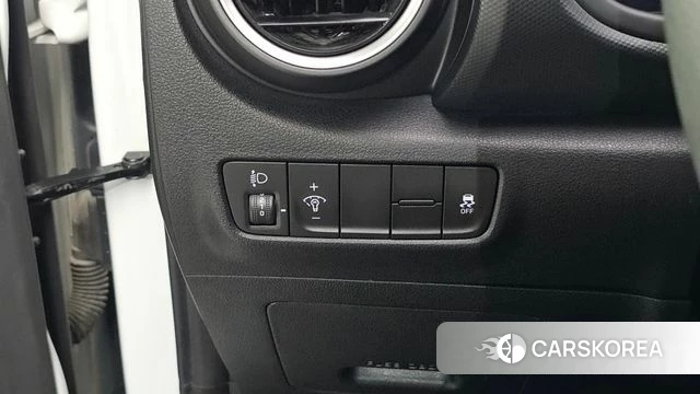 Hyundai Kona 2018 Белый из Кореи, фото 5