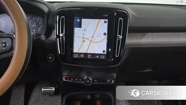 Volvo XC40 2021 Белый из Кореи, фото 5