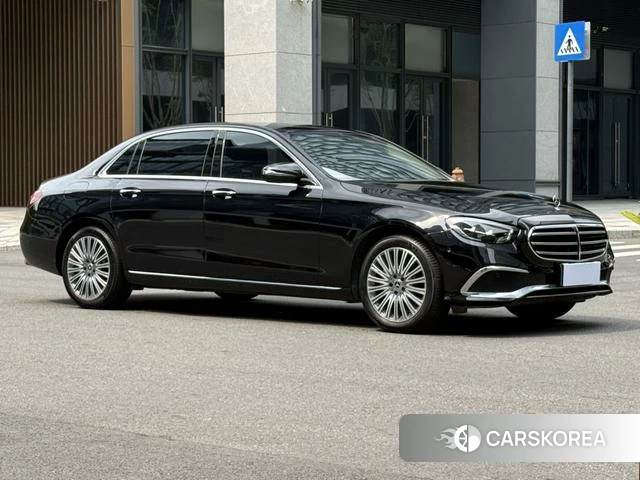 Mercedes-Benz E-class 2022 Черный из Китая, фото 5