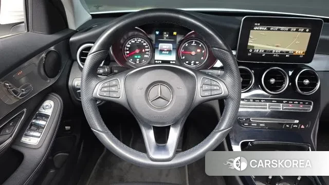 Mercedes-Benz C-Class W205 2018 Белый из Кореи, фото 5