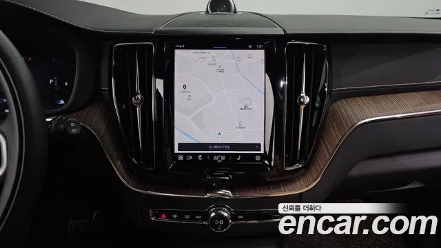 Volvo XC60 second Generation 2022 Серебристо-серый из Кореи, фото 5