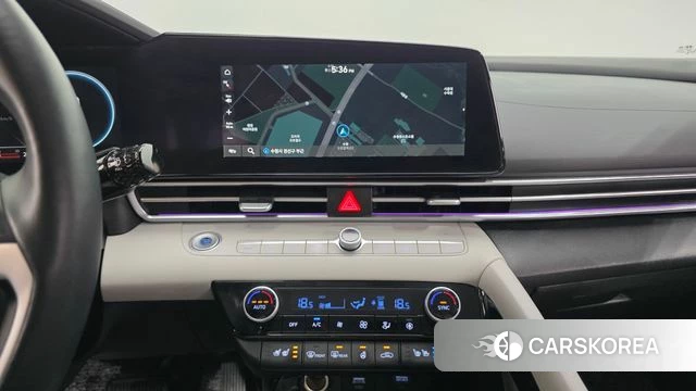 Hyundai Avante Hybrid (CN7) 2021 Серебристо-серый из Кореи, фото 5