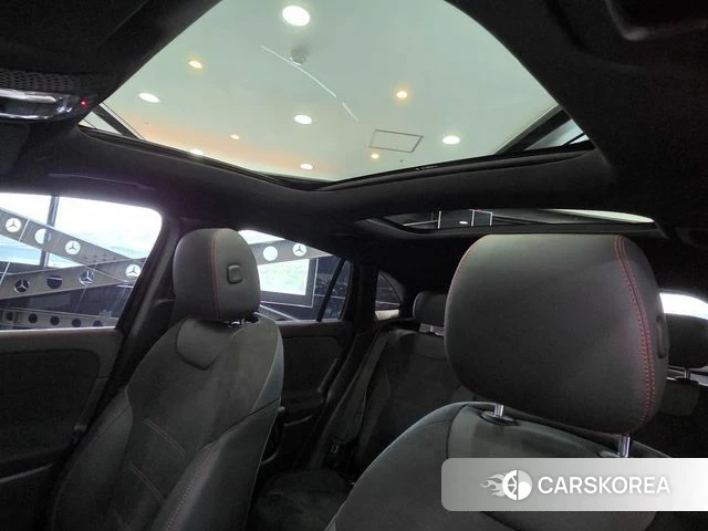 Mercedes-Benz GLA - Class H247 2024 Черный из Кореи, фото 5