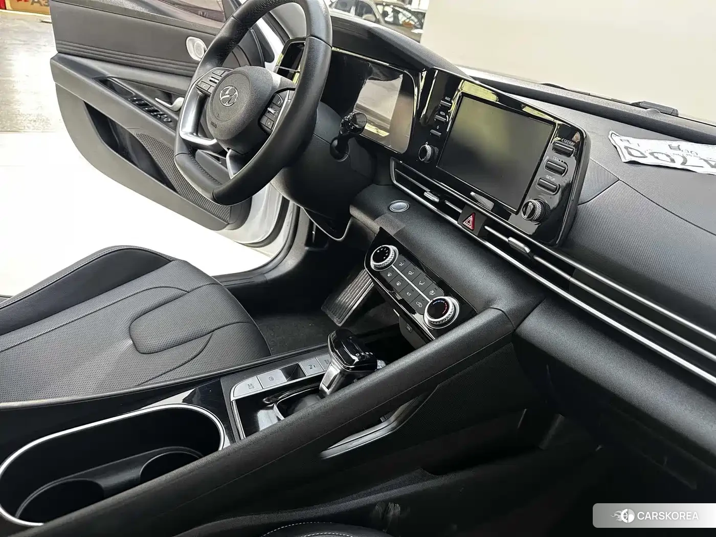Hyundai Elantra 2022 Белый из Китая, фото 5