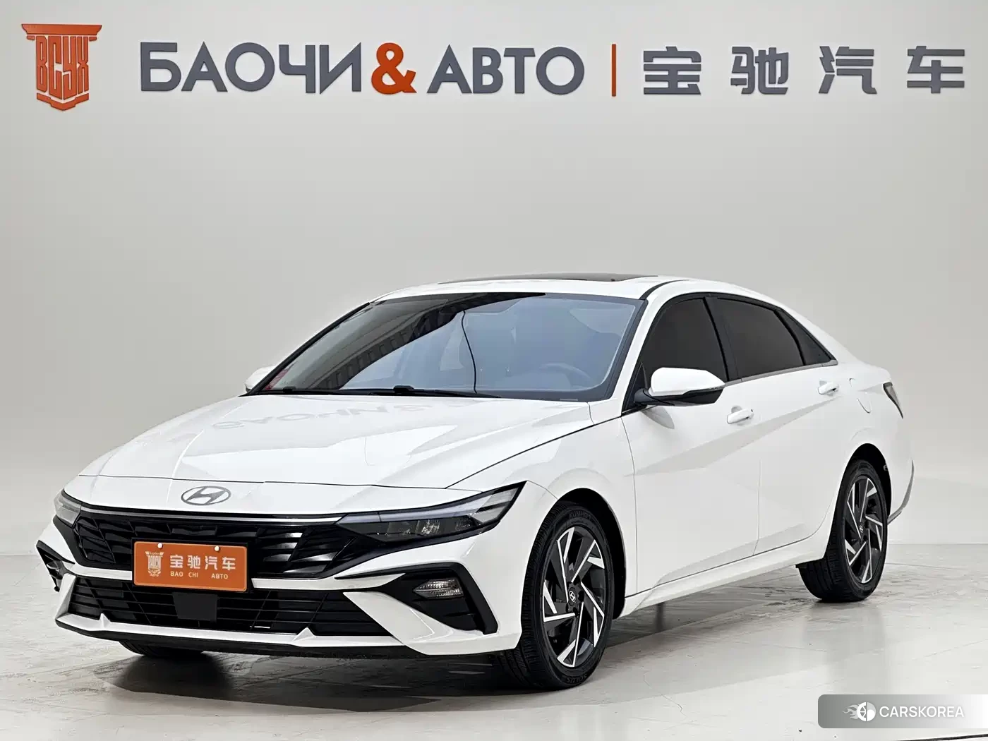 Hyundai Elantra 2023 Белый из Китая, фото 5