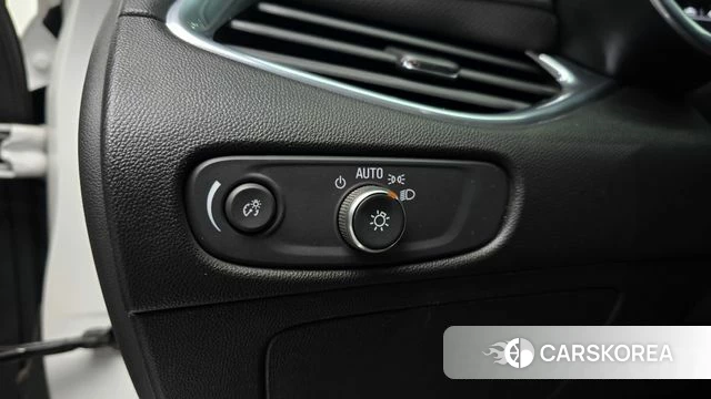 Chevrolet (GM Daewoo) The New Malibu 2019 Белый из Кореи, фото 5