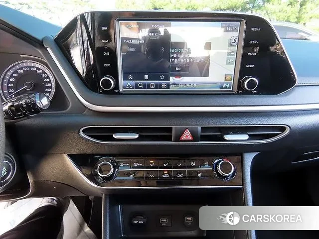 Hyundai Sonata (DN8) 2021 Серебристо-серый из Кореи, фото 5