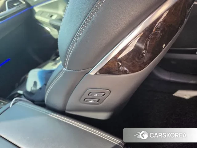 Genesis G90 2018 Черный из Кореи, фото 5