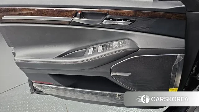 Genesis G90 2018 Черный из Кореи, фото 5