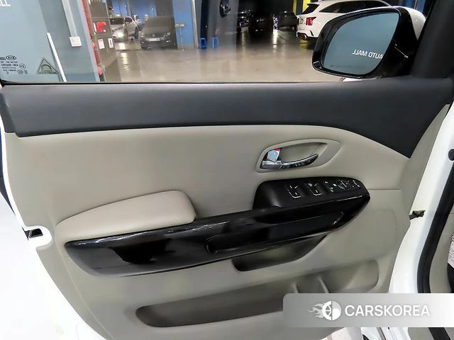 Kia The New Carnival 2018 Белый из Кореи, фото 5