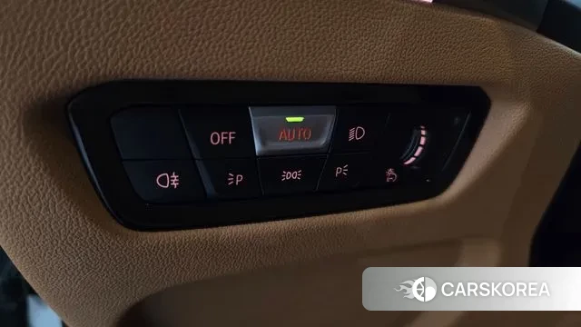 BMW 3 Series (G20) 2023 Белый из Кореи, фото 5