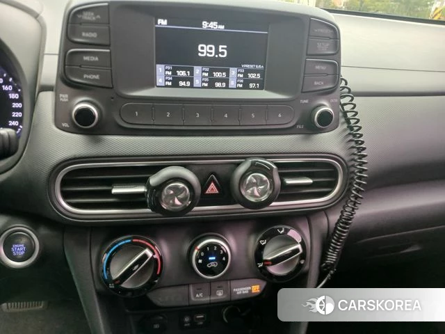 Hyundai Kona 2019 Серебристо-серый из Кореи, фото 5