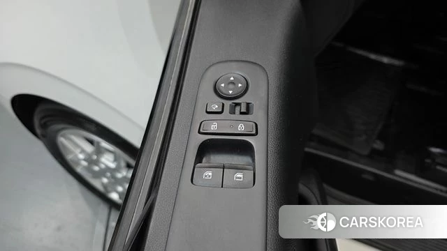 Hyundai Staria 2022 Белый из Кореи, фото 5
